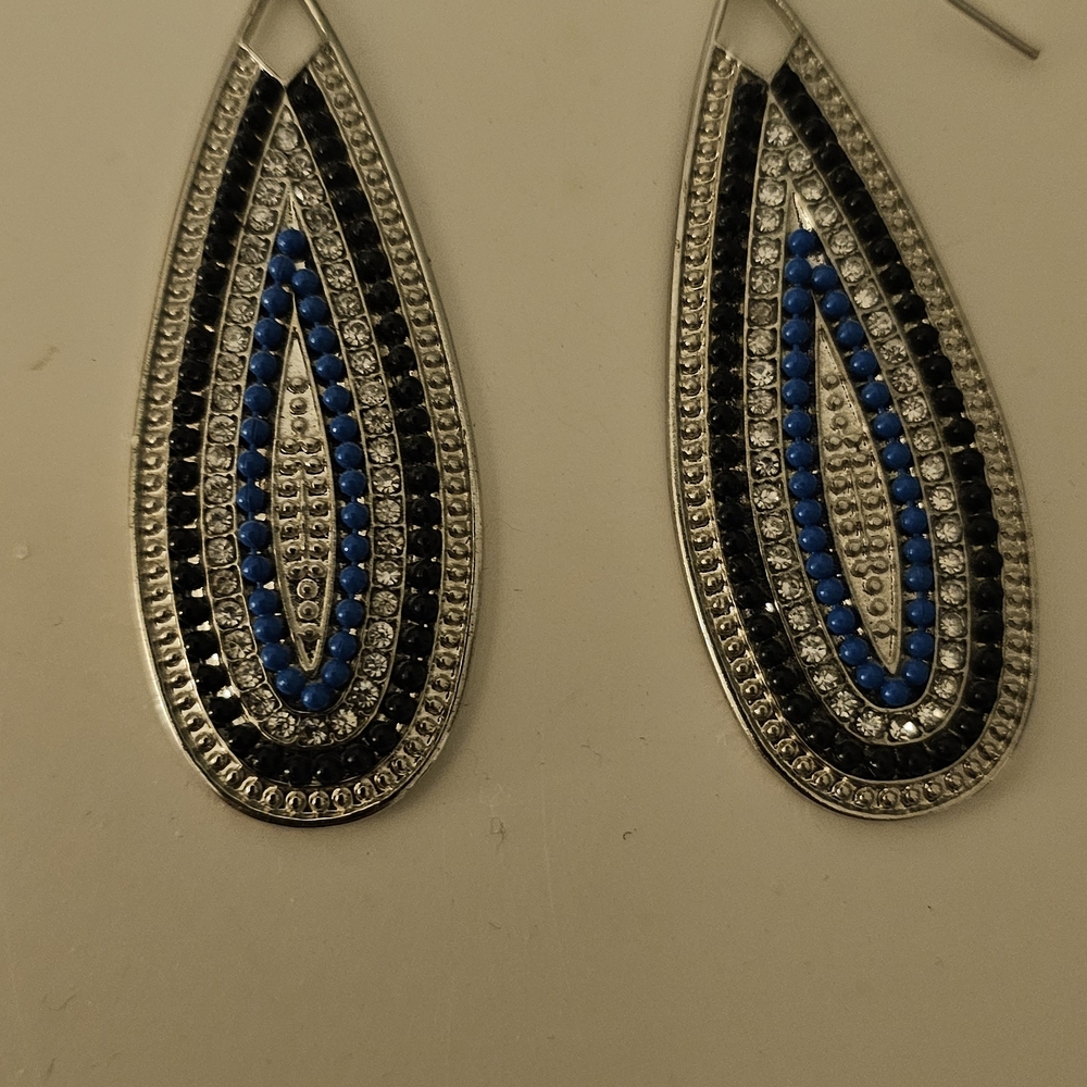 Chic Silver and Blue Teardrop Earrings